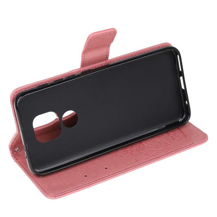 Stylish Imprint Tree and Owls Wallet Leather Phone Protector for Motorola Moto G9 Play / Moto E7 Plus - Pink