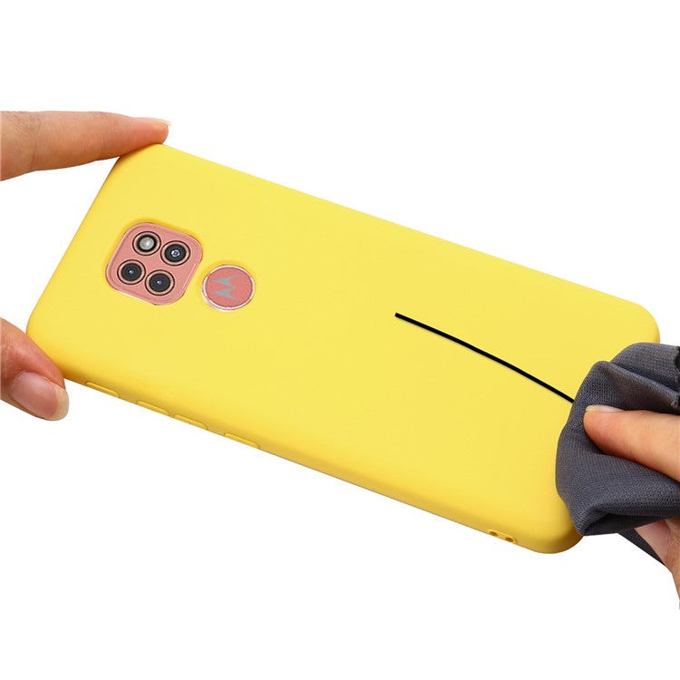 Soft Liquid Silicone Mobile Phone Cover for Motorola Moto G9 Play - Yellow