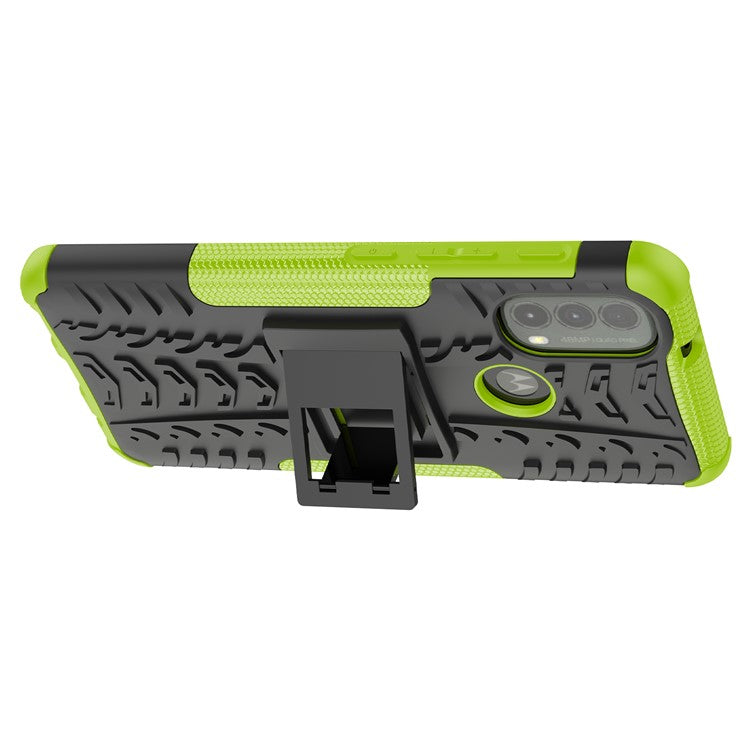 Anti-slip Tire Texture PC + TPU Combo Double Protection Anti-scratch Back Cover with Kickstand for Motorola Moto E40 - Green
