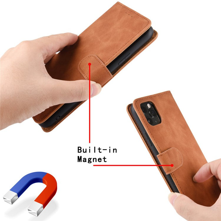 Anti-scratch Splash-repellent Skin-touch Feeling PU Leather + TPU Phone Cover Stand Wallet Shell Mobile Phone Case for Motorola Moto G200 5G - Brown