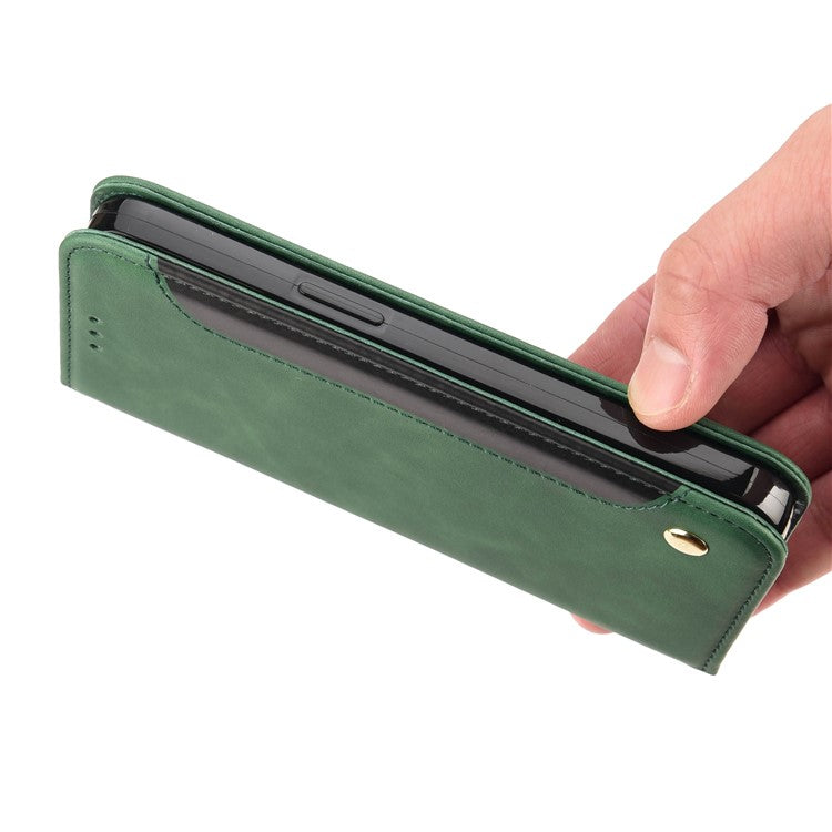 Shockproof Case for Motorola Moto G22 Business Style Phone Stand Cover Phone Case Splicing Leather Shell with Wallet - Green
