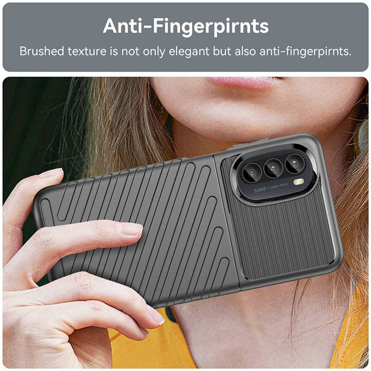 Thunder Series Twill Texture Grip Case for Motorola Moto G52 4G / G82 5G, Thickened TPU Buffer Protection Anti-Drop Cover - Black