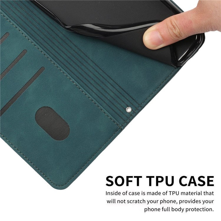 Skin-touch Feeling Phone Case for Motorola Edge 20, PU Leather Heart Shape Imprinted Stand Wallet Cover - Green