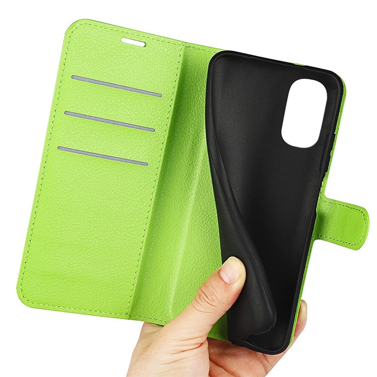 Wallet Cell Phone Case for Motorola Moto G62 5G, Scratch-resistant PU Leather Litchi Texture Stand Case Protective Cover - Green