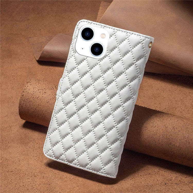 BINFEN COLOR for iPhone 14 6.1 inch BF Style-15 Zipper Pocket Imprinted Rhombus Pattern Case Flip Stand Matte PU Leather Wallet Cover - White