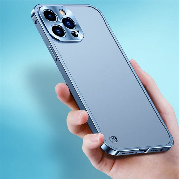 Shockproof Case for iPhone 14 Plus PC+Metal Slim Phone Case Anti-Scratch Phone Cover with Metal Lock - Gold