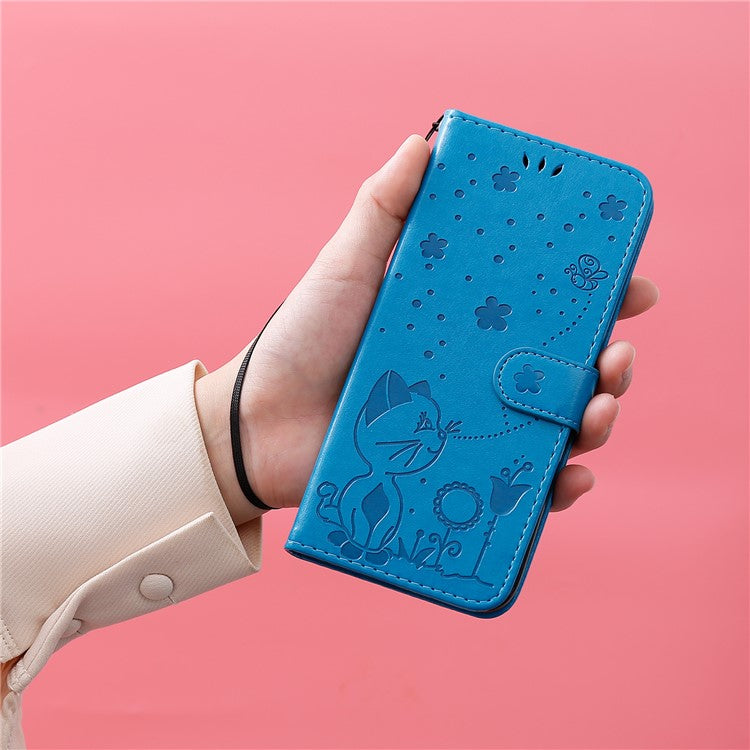 For Motorola Moto G35 5G Case Cat Bee Pattern Leather Phone Cover - Blue