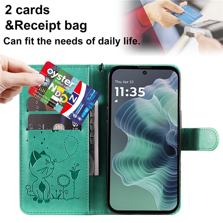 For Motorola Moto G35 5G Case Cat Bee Pattern Leather Phone Cover - Green