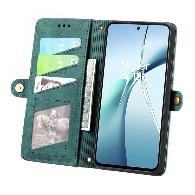 For Motorola Moto G35 5G Case Zipper Wallet Geometry Lines Leather Phone Cover - Green