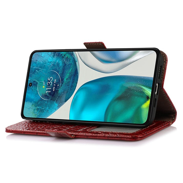 For Motorola Moto E22 4G / E22i 4G Genuine Cowhide Leather Flip Folio Case RFID Blocking Stand Crocodile Texture Wallet Phone Cover - Red