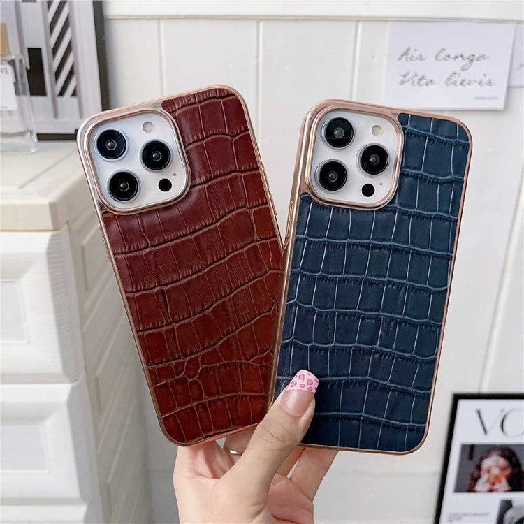 Crocodile Texture Phone Cover for iPhone 14 Pro, Genuine Leather Coated TPU Drop-proof Case Nano Electroplating Phone Back Shell - Brown