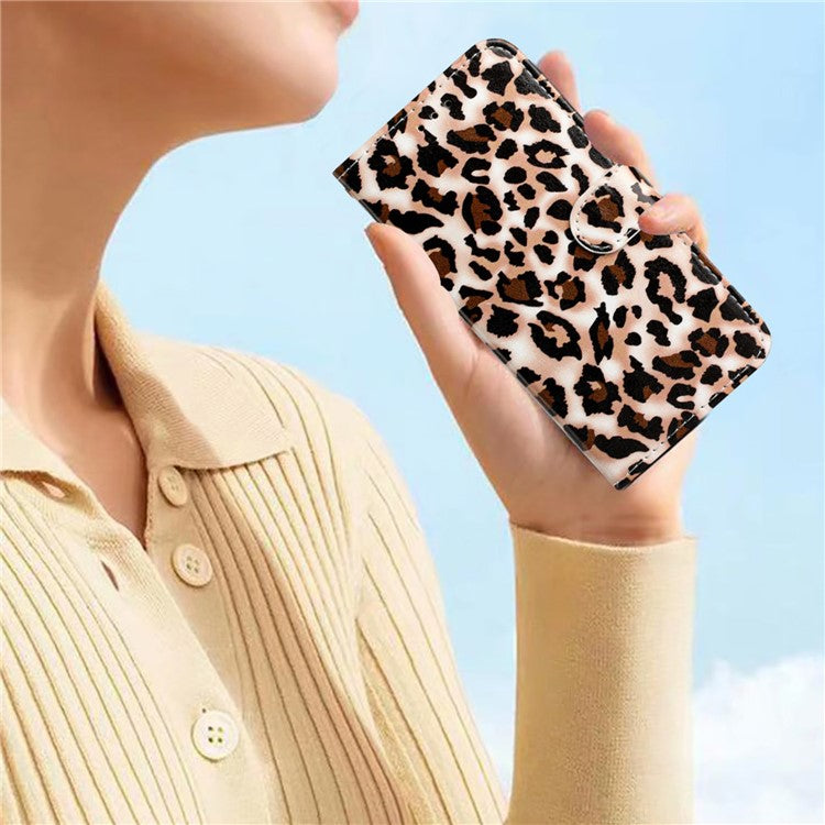 Wallet Phone Case for Motorola Moto E32 4G PU Leather Folio Flip Cover Pattern Printing Phone Case - Leopard Print
