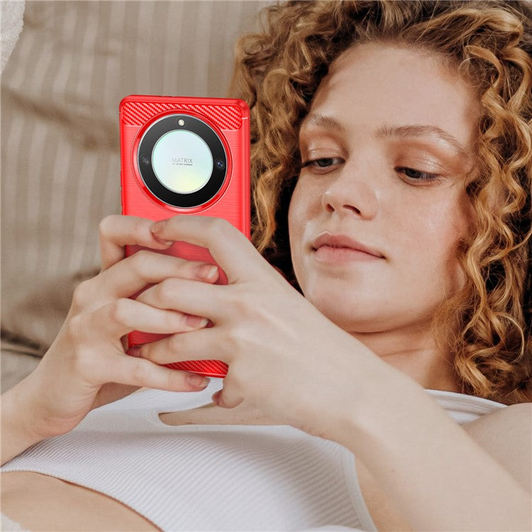 For Honor X9a 5G / X40 5G / Magic5 Lite 5G Carbon Fiber Texture Phone TPU Case Brushed Phone Cover - Red