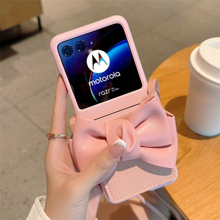 For Motorola Razr 40 Ultra 5G Crossbody Phone Case Bowknot Decor Leather Coated PC Cover with Shoulder Strap
