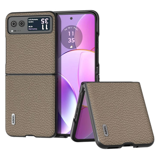 ABEEL For Motorola Razr 40 5G Anti-scratch Phone Case Litchi Texture Cowhide Leather Coated PC Cover - Khaki