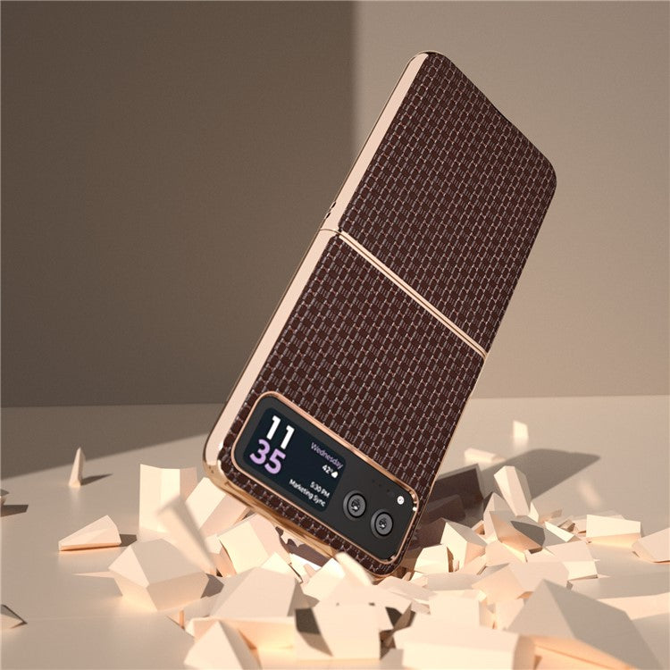 For Motorola Razr 40 5G Genuine Cow Leather + PC Textured Case Electroplating Shockproof Phone Cover - Coffee