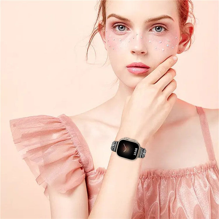 For Apple Watch Series 10 46mm / Ultra 2 Ultra 49mm /  Series 9 8 7 45mm / 6 5 4 SE (2023) SE (2022) SE 44mm / 3 2 1 42mm Watch Band Rhinestone Clover Watch Metal Strap - Black